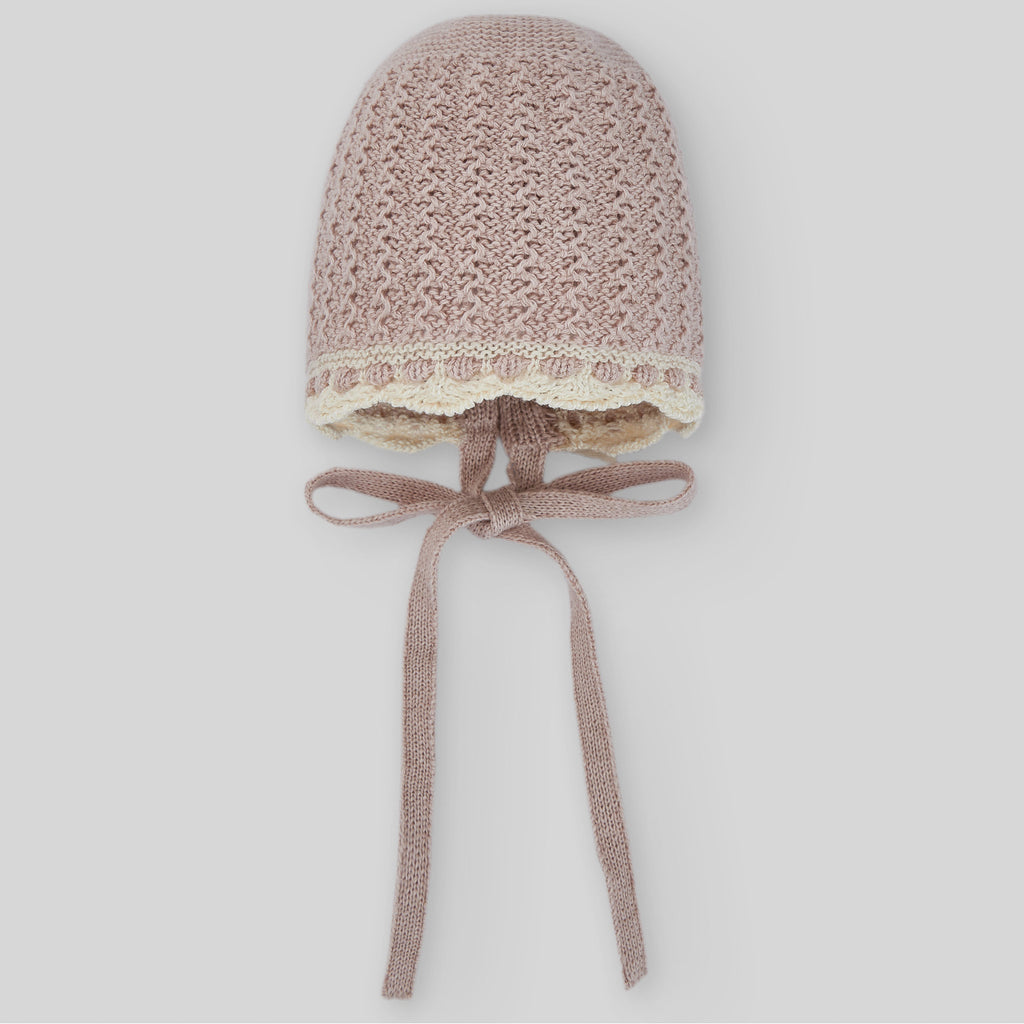 knit bonnet with bow
