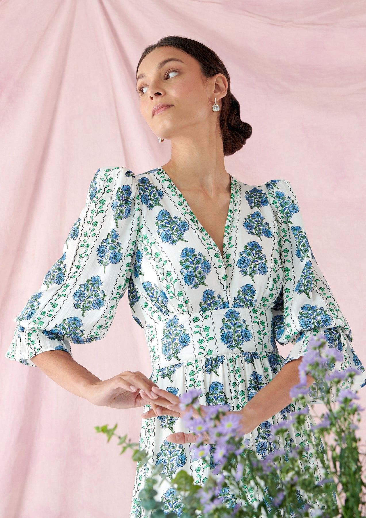 Sophia Dress By Neve & Noor | Floral Marine - La Mère Village